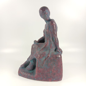 Veistos, sign. V. Leppänen -03