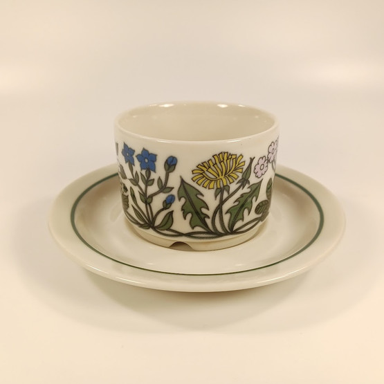 Kahvikuppi, Flora, Arabia