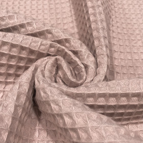 Vohvelikangas: Vaalea vanha roosa