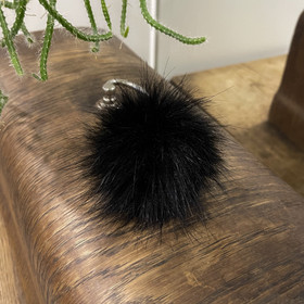 Tekoturkistupsu 8cm, musta