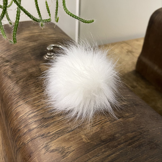 Tekoturkistupsu 8cm, valkoinen