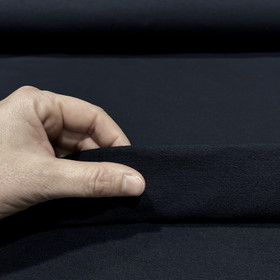 Joustocollege: Tummansininen