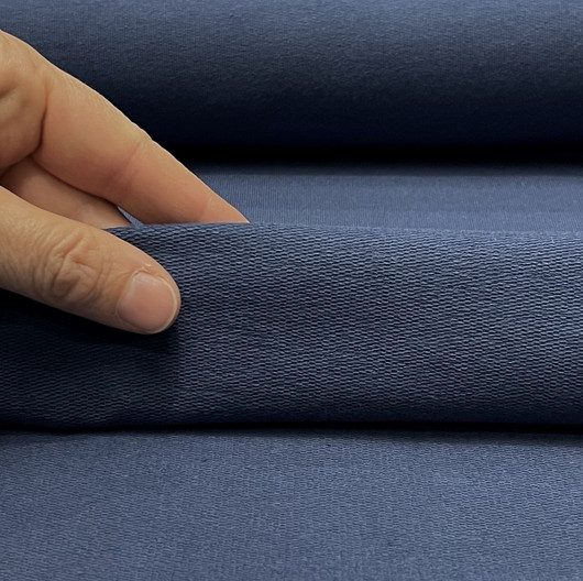 Joustocollege: Tumma jeans