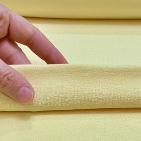 Joustocollege: Vaaleankeltainen