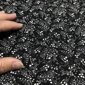 Puuvilla: Pienet kukkapyörteet, musta - valkoinen - harmaa