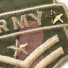 Prym: Silitettävä Army -kangasmerkki