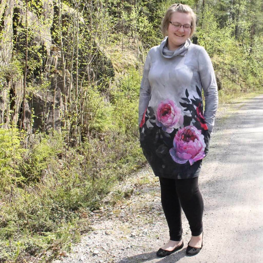 Unelmallinen, kaavapaketti: Imetysmekkokaavat Anita, Anne ja Helena 32-56