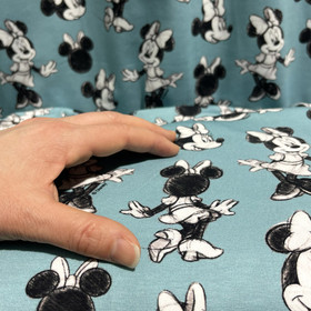 Mikki Hiiri -trikookangas: Minni Hiiri, murrettu turkoosi