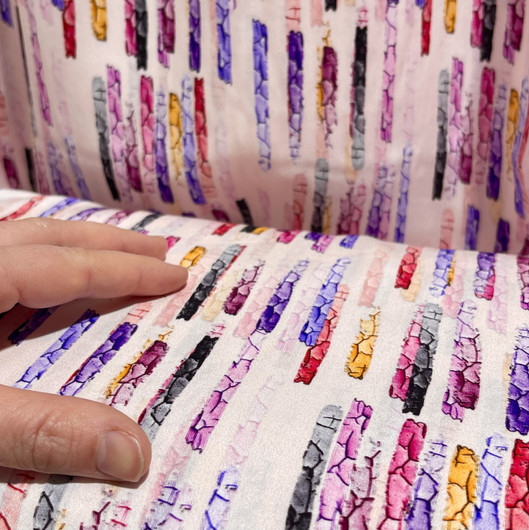 Kudottu viskoosi: Värikkäät viivat, vaaleanpunainen - pinkki - violetti