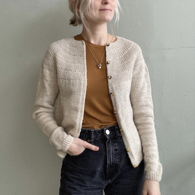 PetiteKnit: Anker’s Cardigan – My Size -neuleohje (englanniksi)