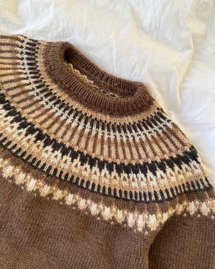 PetiteKnit: Celeste Sweater Man -neuleohje (englanniksi)