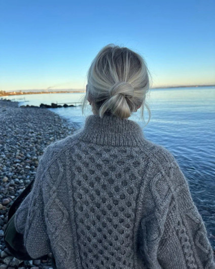 PetiteKnit: Dagmar Zipper Sweater -neuleohje 