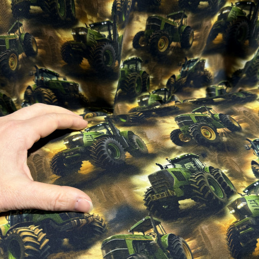 Digitrikoo: Vihreät traktorit, beige- tummanruskea