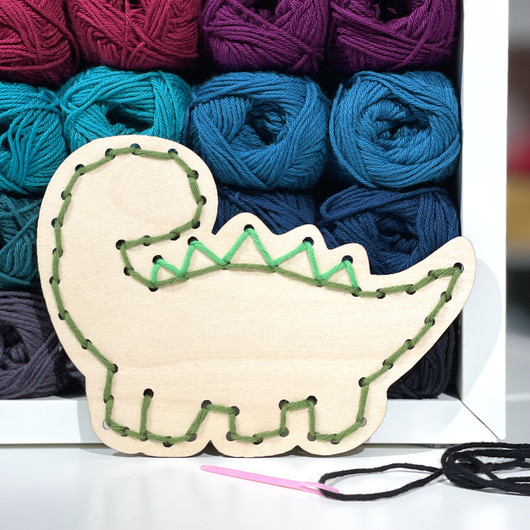 Lasten pujottelutyö by Miisku Design: Dinosaurus