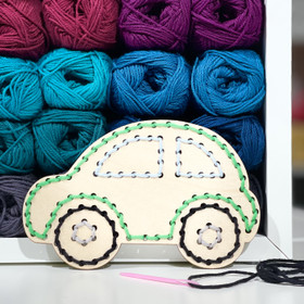 Lasten pujottelutyö by Miisku Design: Auto