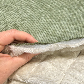 Vakosametti tikkikangas teddyvuorilla, armeijanvihreä