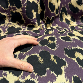Kudottu viskoosi: Leopard, luumu - beige - musta 