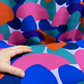 Kudottu viskoosi: Suuret abstraktit kuviot, laventeli - pinkki - vihreä