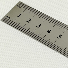 Aidakangas: Ristipisto- ja kirjontakangas 50 x 70cm, 9 ruutua / 1cm