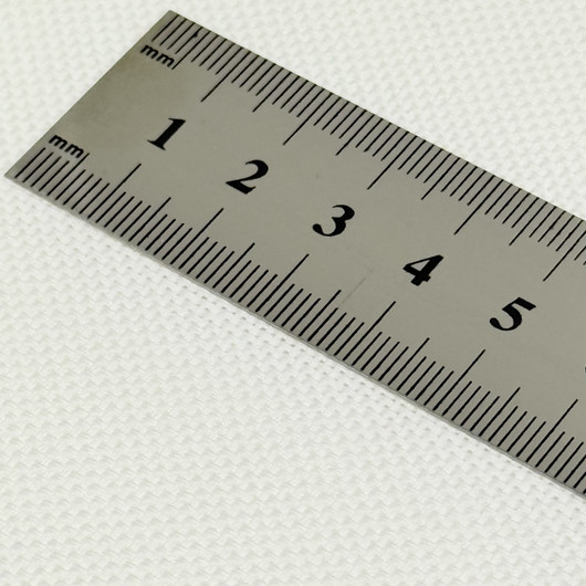 Aidakangas: Ristipisto- ja kirjontakangas 50 x 70cm, 9 ruutua / 1cm