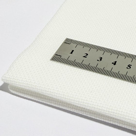 Aidakangas: Ristipisto- ja kirjontakangas 50 x 70cm, 7 ruutua / 1cm