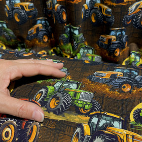 Digitrikoo: Piirretyt traktorit, tummanruskea - monivärinen