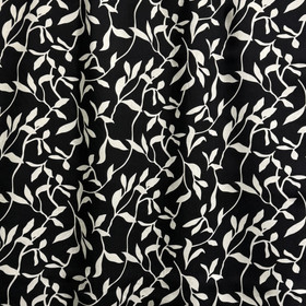 Kudottu viskoosi: Valkoiset lehdet, musta - valkoinen