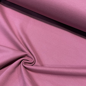 Punto, napakka ja vahva housukangas: Marjapuuro