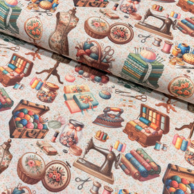 Canvas: Sovitusnukke, ompelukone ja ompelutarvikkeet, luonnonvalkoinen  - ruskea