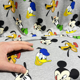 Aku, Pluto ja Hessu -joustocollege, meleerattu vaaleanharmaa