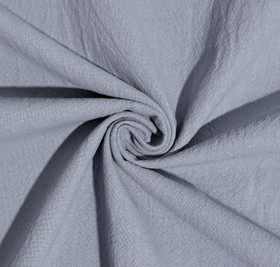 Pesty puuvilla: vaalea jeans