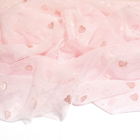Brodeerattu pehmoinen tylli: Sydämet, hento vaaleanpunainen