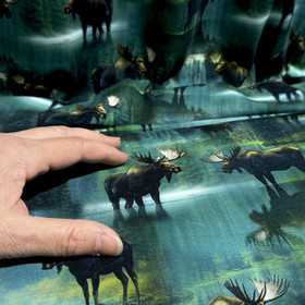 Digitrikoo: Hirvet, petrooli - musta - vihreä