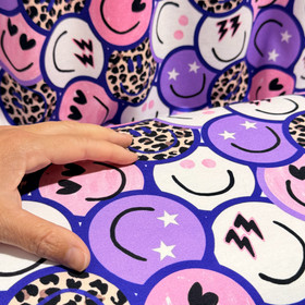 Digijoustocollege: Hymynaamat ja leopard, valkoinen - violetti - vaaleanpunainen 