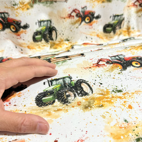 Digitrikoo: Pienet maalatut traktorit, luonnonvalkoinen - okra - vihreä - punainen