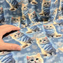 Digitrikoo: Kissat ja kaulaliinat, vaaleansininen