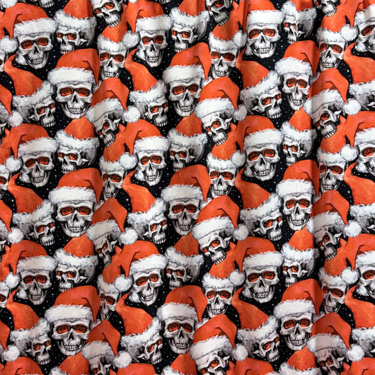 Digitrikoo: Pääkallot tonttuhatulla, musta - punainen - valkoinen