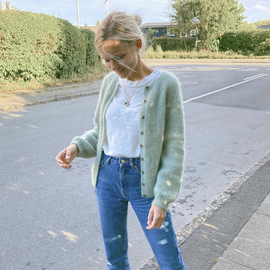 PetiteKnit: Novice Cardigan – Mohair Edition -neuleohje (englanniksi)