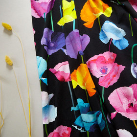 Utuliini: Unikot luomupuuvillatrikoo, musta