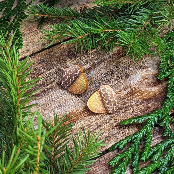 Tammenterho – nappikorvakorut