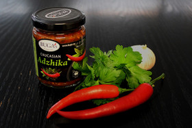 Caucasian Adzhika -chilikastike