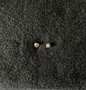 Hurma-nappikorvakorut