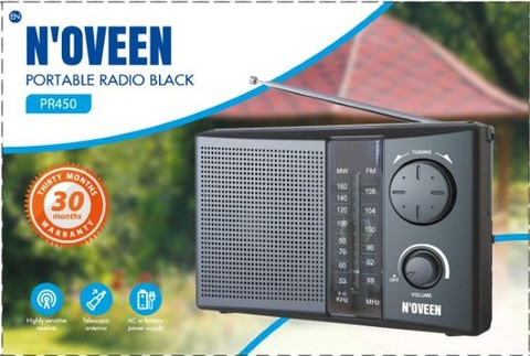 N´oveen PR450 matkaradio, joka toimii myös paristoilla.