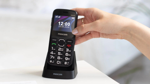 Maxcom MM443 4G matkapuhelin SOS-toiminteella UUTUUS 10/2025!