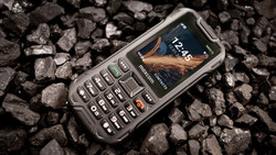 Maxcom Strong MM918 4G iskunkestävä matkapuhelin UUTUUS 2025!