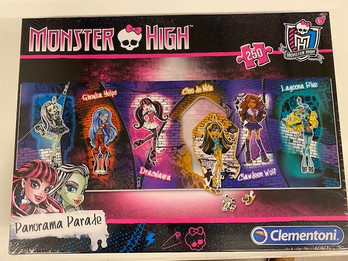 Clementoni Monster High panorama palapeli 250 palaa