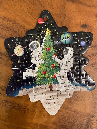 Gibson Advent Calendar palapeli 24 kpl erilaisia kuusen koristeita