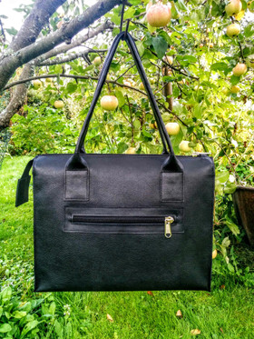 AKORDI työ- tai viikonloppulaukuksi