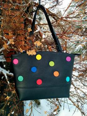 GLORIA klassinen ja tilava laukku