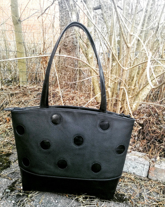 GLORIA klassinen ja tilava laukku